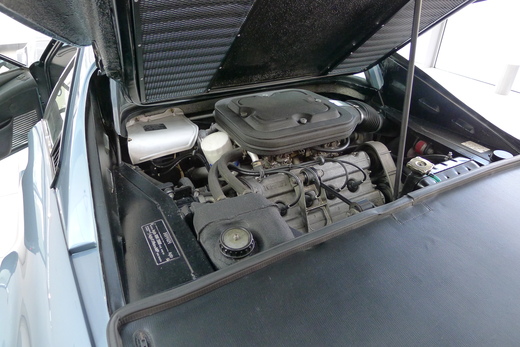 フルレストアの308GTB_a0129711_20492063.jpg
