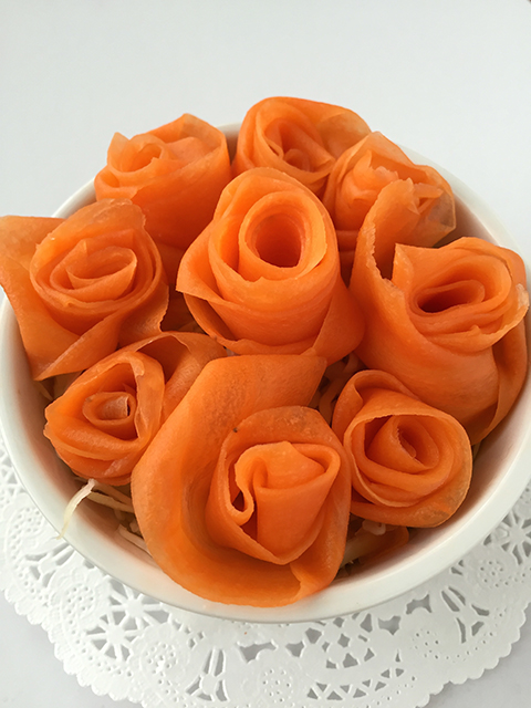 にんじんで薔薇をつくる　の巻_c0053520_17594627.jpg