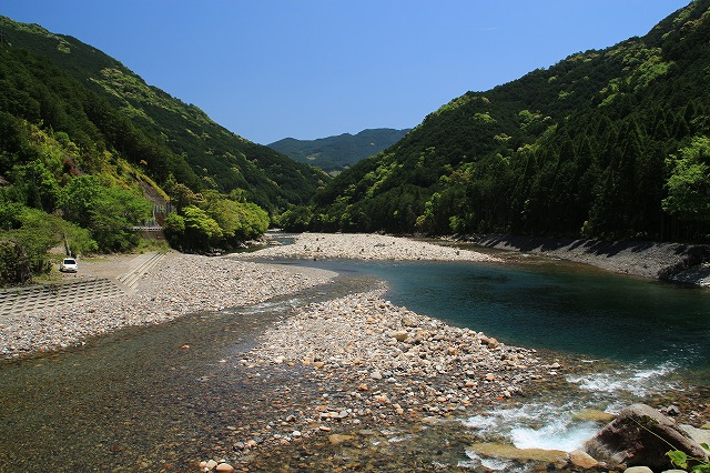 新緑の又口川散策（その1）_e0321325_18155065.jpg