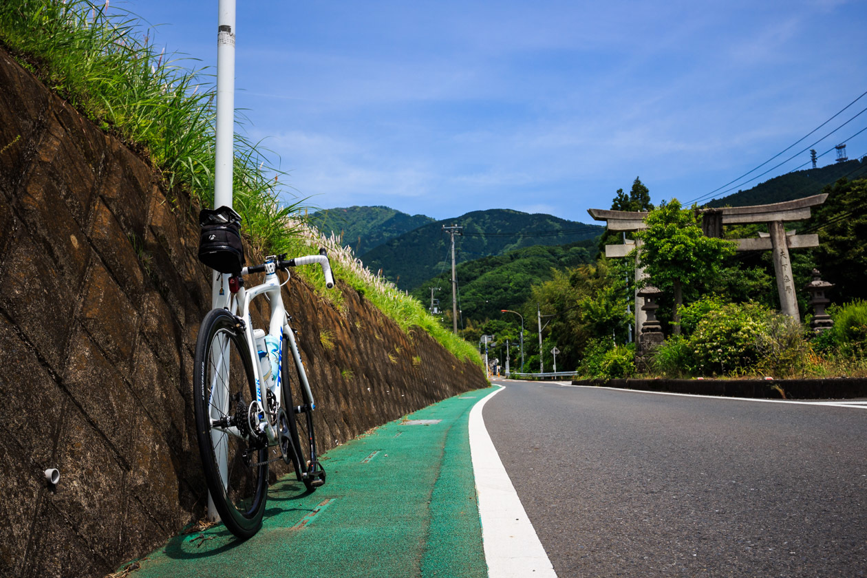 聖地へ。ヤビツ峠＆宮ヶ瀬湖　前編_b0295234_09282837.jpg