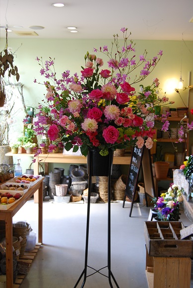 スタンドのお花のご注文もお気軽に!_a0201358_16545920.jpg