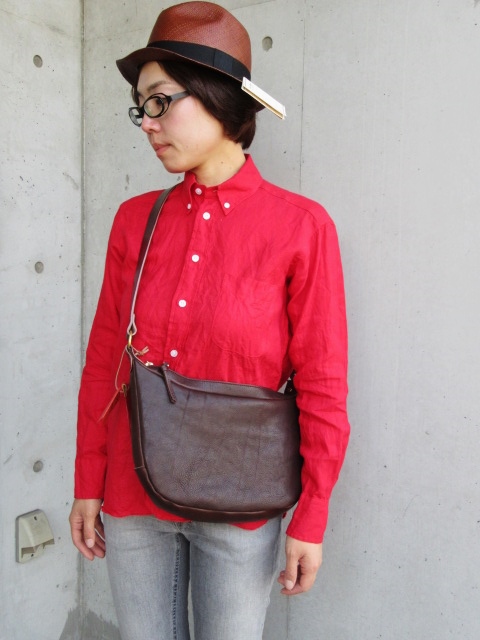 大好評のSLOW より、Stomach Shoulder BAG!★! (再)_d0152280_103871.jpg