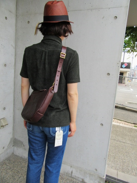 大好評のSLOW より、Stomach Shoulder BAG!★! (再)_d0152280_1039218.jpg