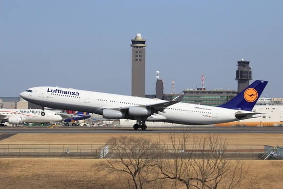 ルフトハンザA340が平成17年度より順次退役(＠_＠;) : 飛行機