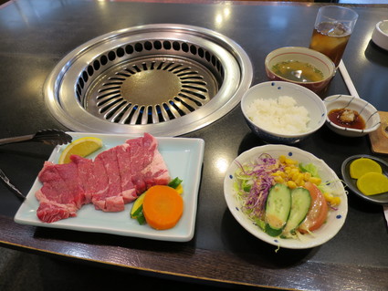ステーキ焼ランチ 肉の山本 八王子 よく飲むオバチャン 本日のメニュー