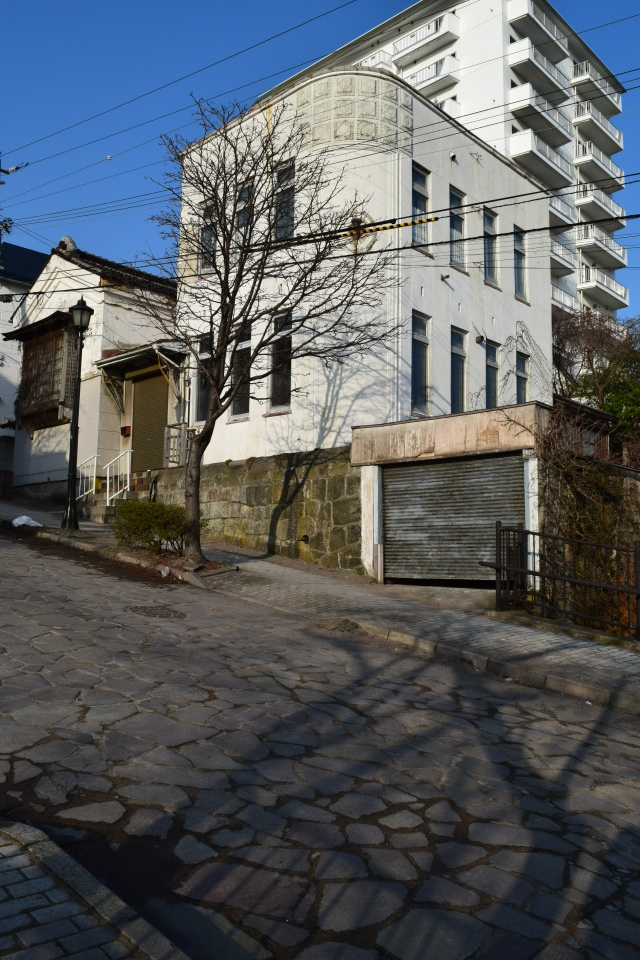 旧仁壽生命函館支店(建築家・関根要太郎函館作品?再訪、その6)_f0142606_7365238.jpg