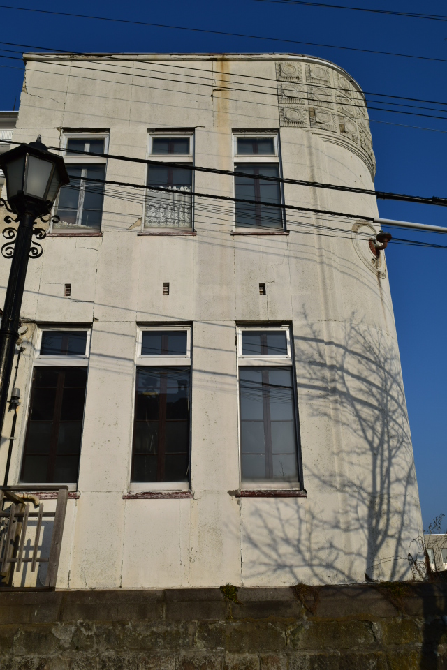 旧仁壽生命函館支店(建築家・関根要太郎函館作品?再訪、その6)_f0142606_7405993.jpg