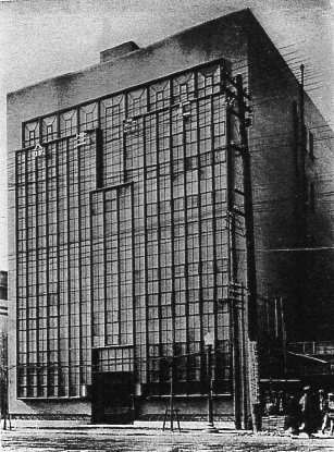 旧仁壽生命函館支店(建築家・関根要太郎函館作品?再訪、その6)_f0142606_8225397.jpg