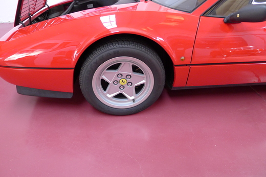 modna の308GTBと9000kmのGTBターボ_a0129711_0193481.jpg