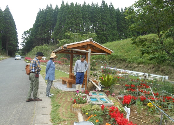 ♪ｖ　念願の　「いこいの広場　秋山」　見に行ってきました。_f0042737_1120249.jpg