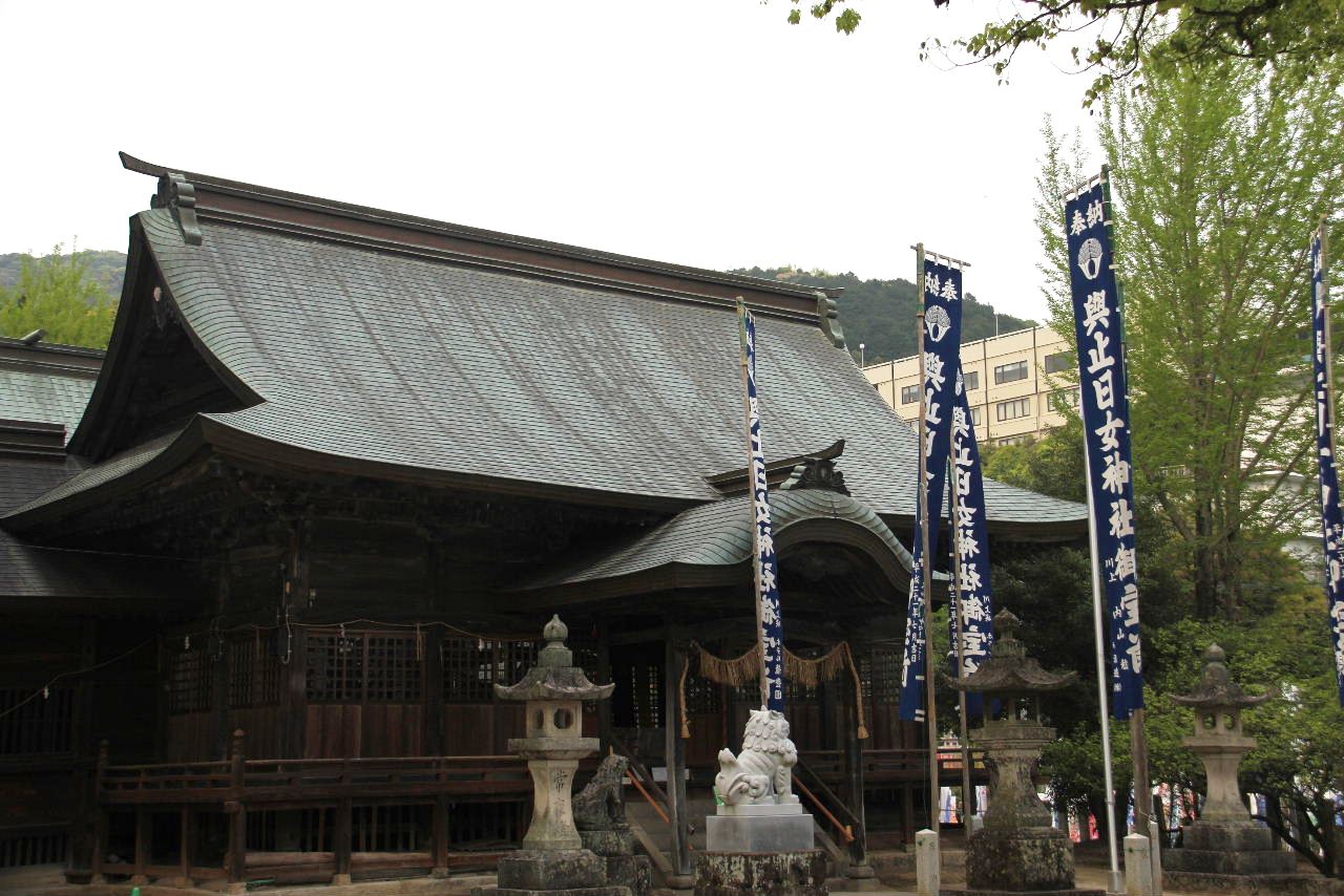 【與止日女神社】　肥前国一宮、欽明天皇二十五年創建の古社_c0011649_7533430.jpg