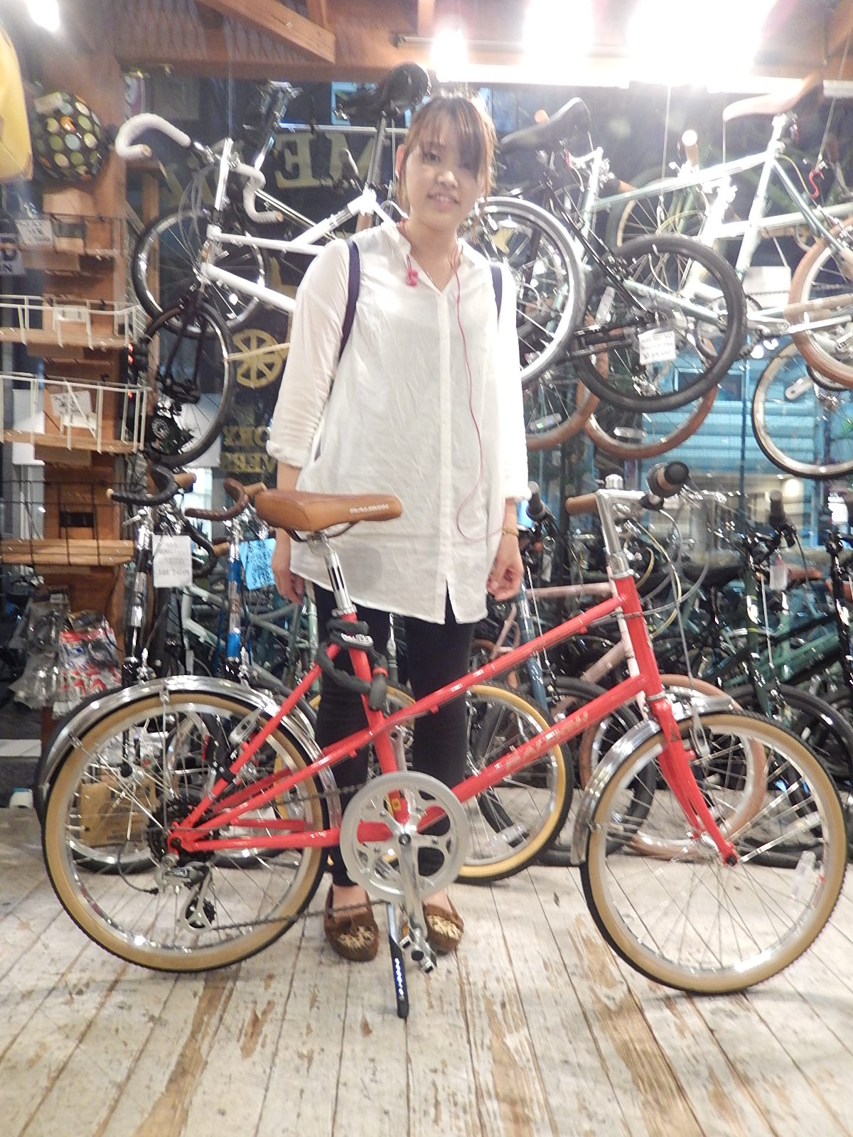 5月21日 渋谷 原宿 の自転車屋 FLAME bike前です_e0188759_20122573.jpg