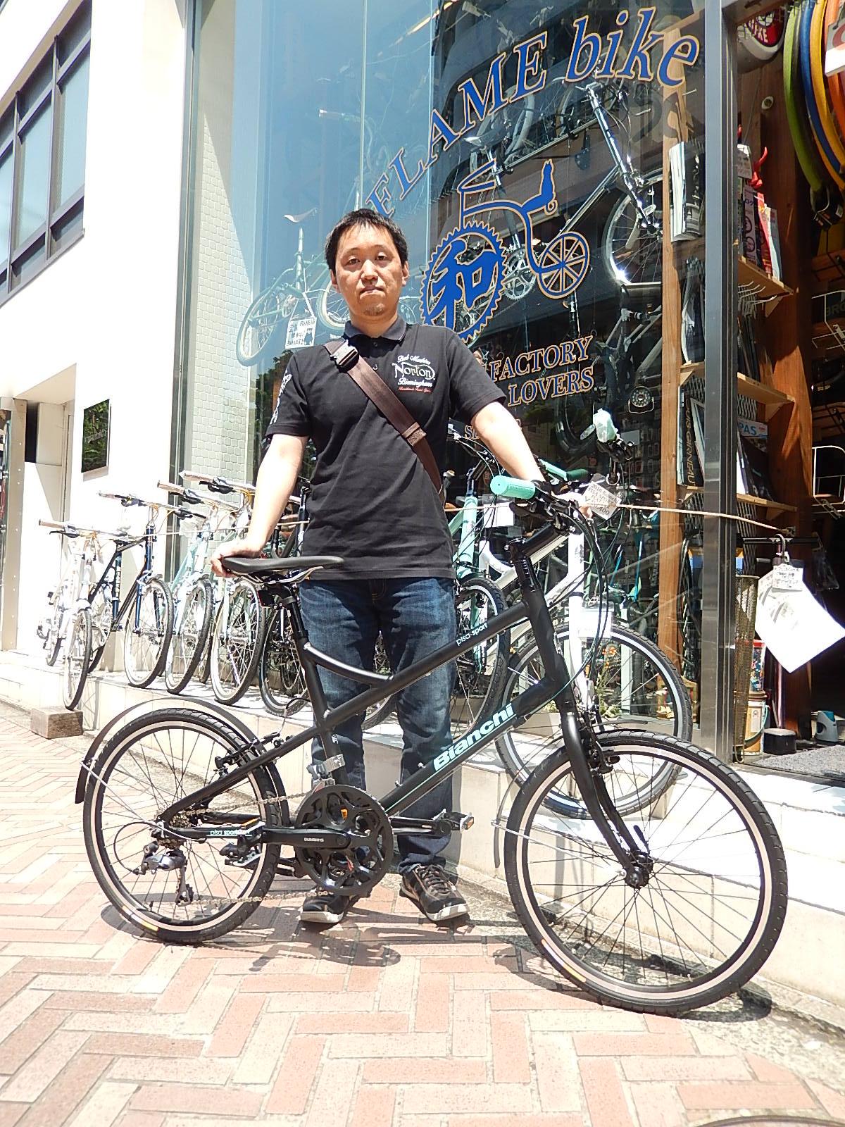 5月21日 渋谷 原宿 の自転車屋 FLAME bike前です_e0188759_203231.jpg