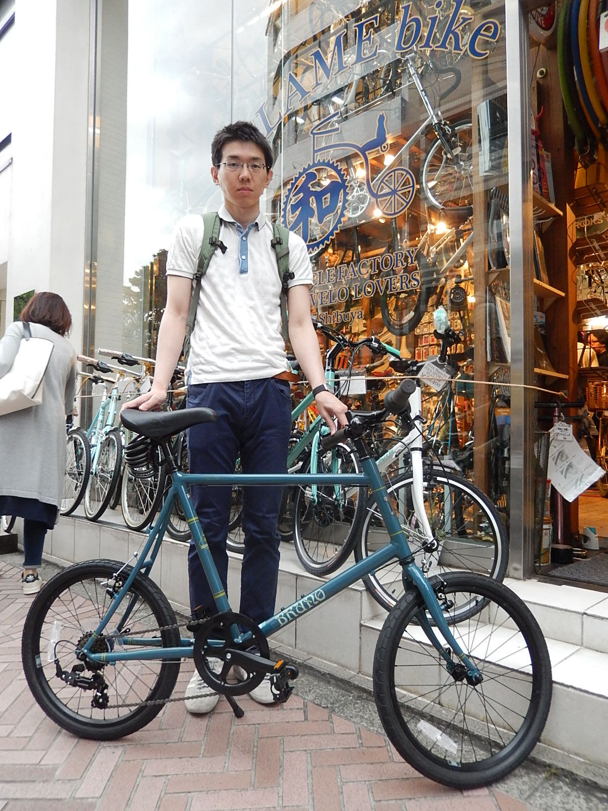 5月21日 渋谷 原宿 の自転車屋 FLAME bike前です_e0188759_2081762.jpg