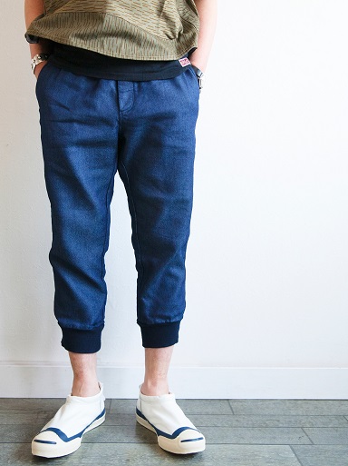 DENIM CROPPED PANTS &  SNEAKER SOCKS_d0160378_17371840.jpg