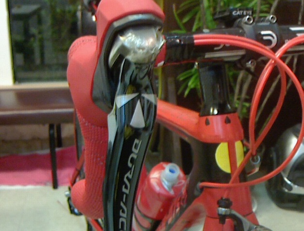 シャア専用ロードバイク出撃準備完了 平成28年5月日 金 初心者目線のロードバイクブログ 青山医院 シャア専用ロードバイク出撃準備完了 平成28年5月日 金 初心者目線のロードバイクブログ 青山医院