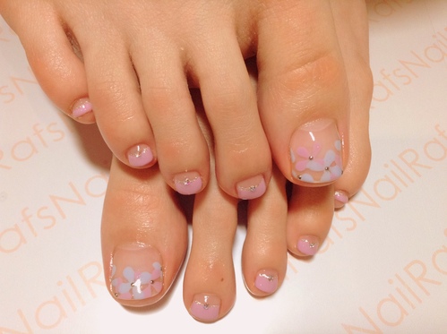 本日のネイルデザイン☆_c0294909_13122481.jpg