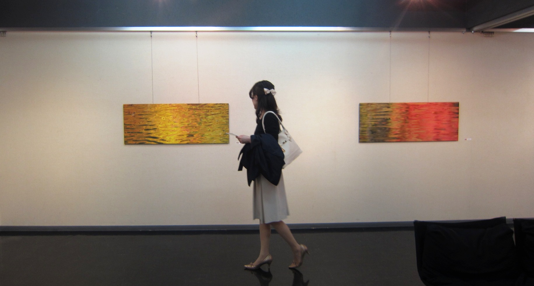 2530)「(徳丸晋写真展)『minamo Shin Tokumaru Exhibition』」 時計台 終了/5月9日(月)~5月14日(土) _f0126829_2335364.jpg