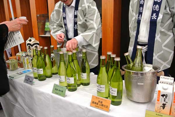 【山梨県酒造組合 新酒蔵開き 2016’】_a0005436_11462432.jpg