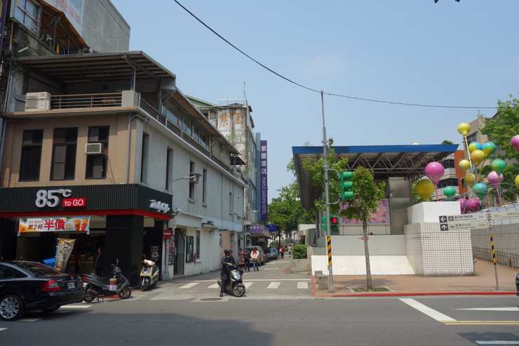 台湾へ生きタイワーン 4日目 4~残りのミッション消化のため、松山区へ_a0287336_2135031.jpg