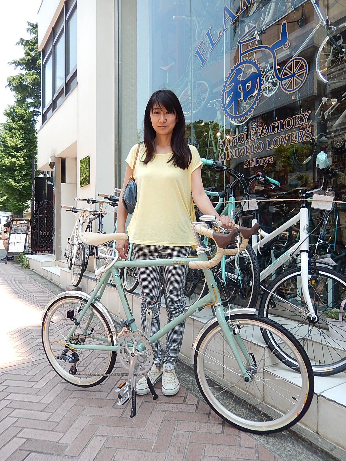 5月22日　渋谷　原宿　の自転車屋　FLAME bike前です_e0188759_18245934.jpg