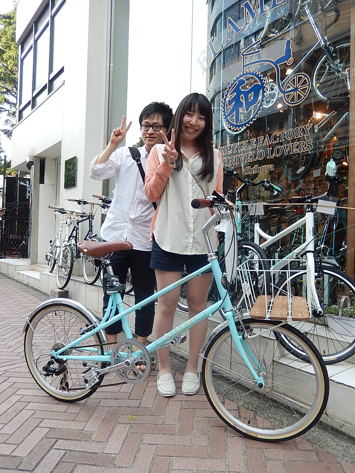 5月22日　渋谷　原宿　の自転車屋　FLAME bike前です_e0188759_18304896.jpg