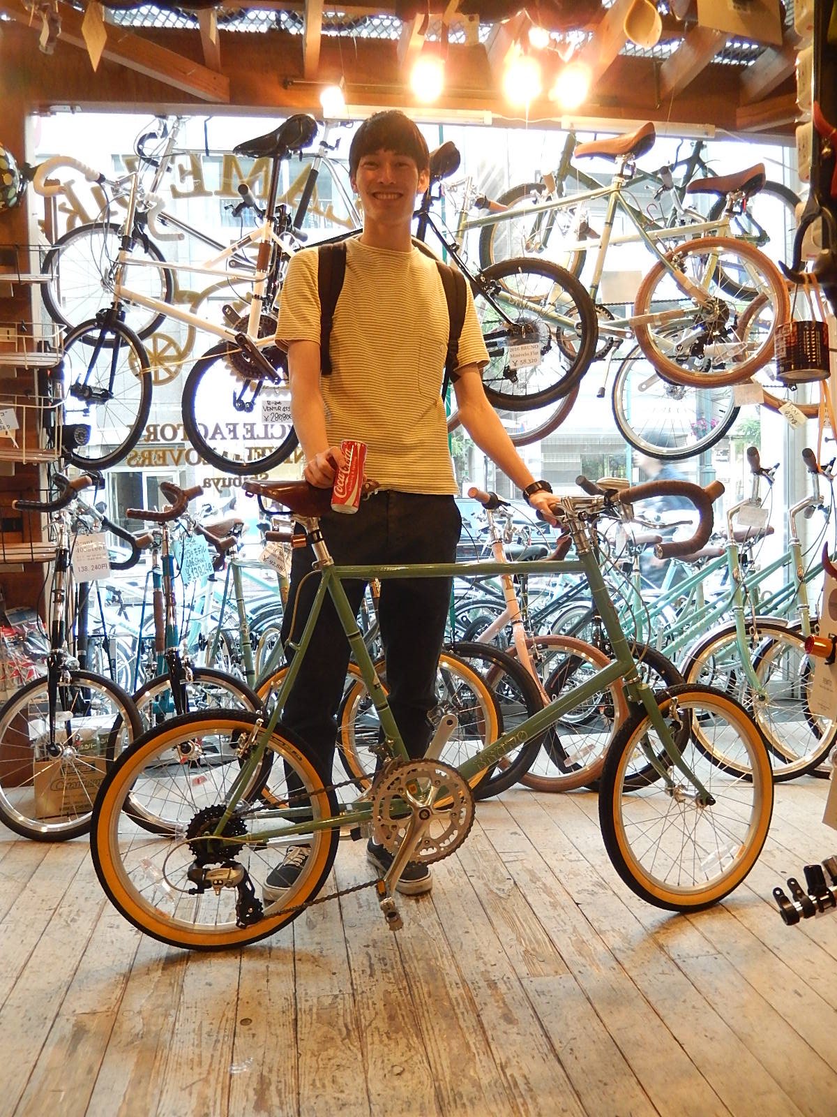 5月22日 渋谷 原宿 の自転車屋 FLAME bike前です_e0188759_18321154.jpg