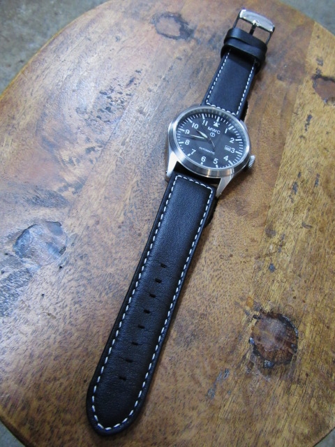 今夏・最終入荷(追加)です。。。MWC Classic AVIATOR デカ文字盤・自動巻き!★! (再・・)_d0152280_20392472.jpg