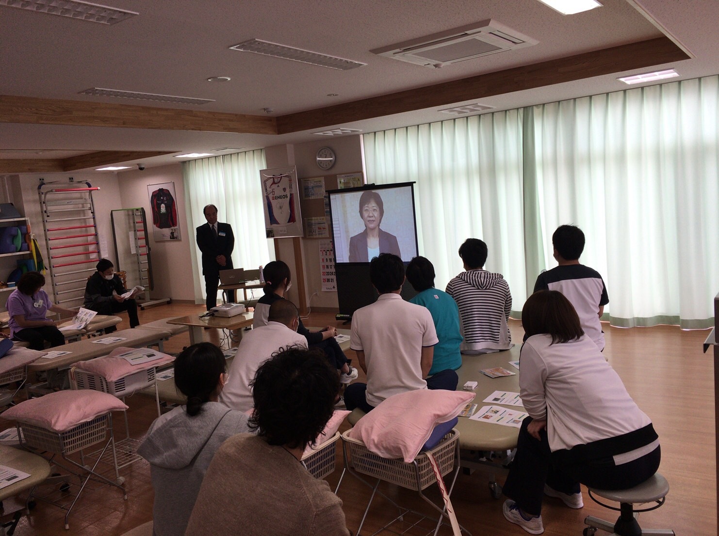 フットケアについての院内勉強会_b0329026_12384232.jpeg