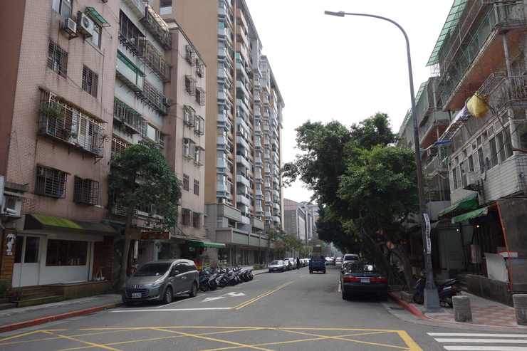 繭裹子x愚二咖啡 台北市松山區延壽街/雑貨カフェ~台湾へ行きタイワーン 4日目 5_a0287336_119569.jpg