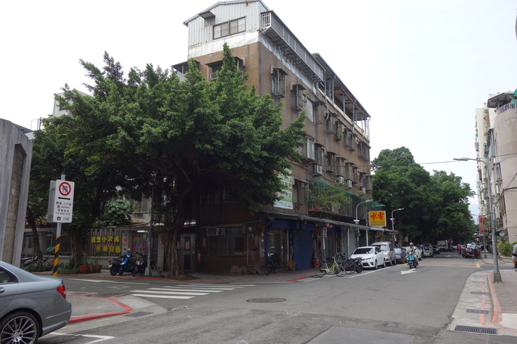 繭裹子x愚二咖啡 台北市松山區延壽街/雑貨カフェ~台湾へ行きタイワーン 4日目 5_a0287336_1294389.jpg