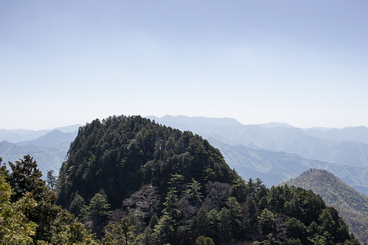 縦走者たちの季節　大峰奥駈道大普賢岳_b0244811_21111052.jpg