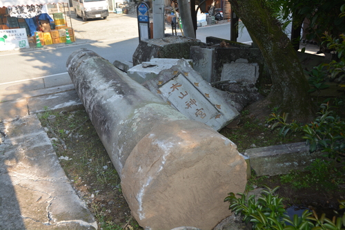 地震から一ヶ月過ぎても_c0085539_5403119.jpg