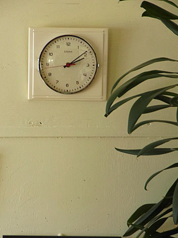 wall clock_c0139773_18250420.jpg