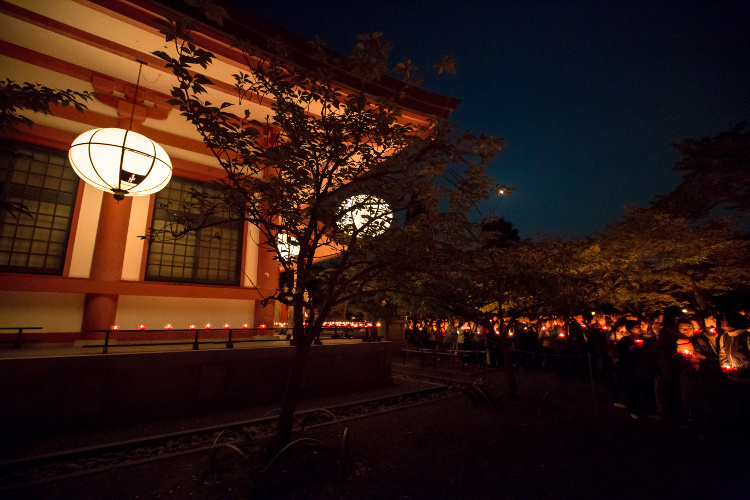 鞍馬寺「五月満月祭(ウエサク祭)」_e0051888_5493749.jpg