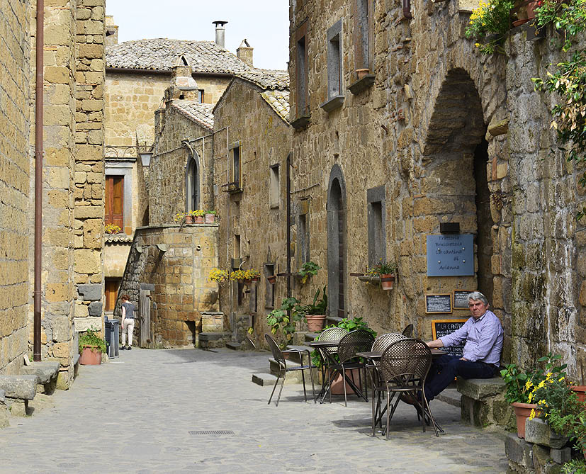 チビタ・ディ・バニョレッジョ（Cvita di Bagnoregio）_f0245594_19105471.jpg