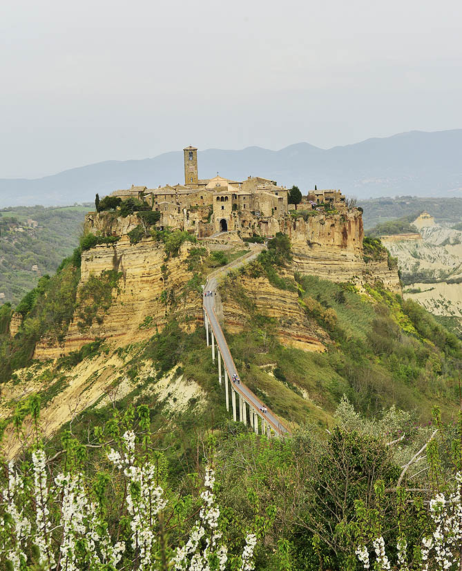 チビタ・ディ・バニョレッジョ（Cvita di Bagnoregio）_f0245594_1919236.jpg