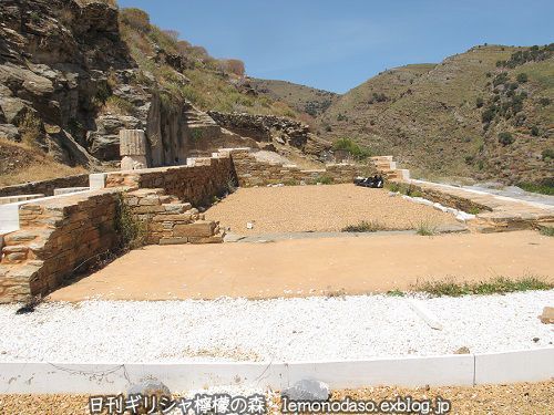 古代カルテアのアテナ神殿　ケア島_c0010496_18290916.jpg