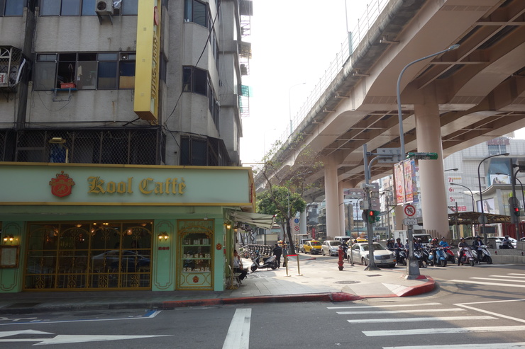 台湾へ行きタイワーン 4日目 7~いよいよ帰路へ_a0287336_2322286.jpg