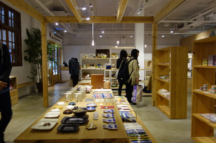 台湾へ行きタイワーン 4日目 9~華山1914文化創意產業園區 つづき_a0287336_1949554.jpg
