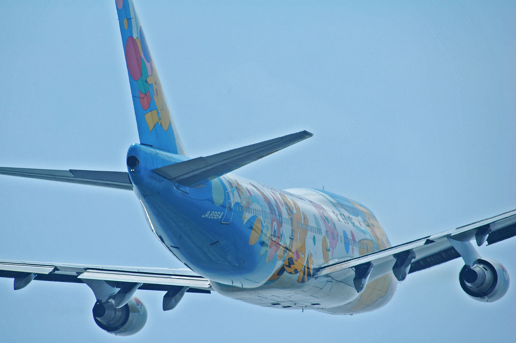 BOEING 747-400D / JA8964 - ANAポケモンジェット1999 - : SKY