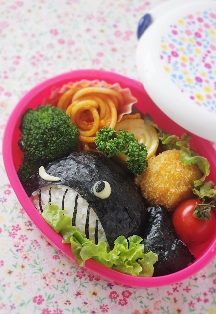 くじら君のキャラ弁 Cafeごはん ときどきおやつ くじら君のキャラ弁 Cafeごはん ときどきおやつ