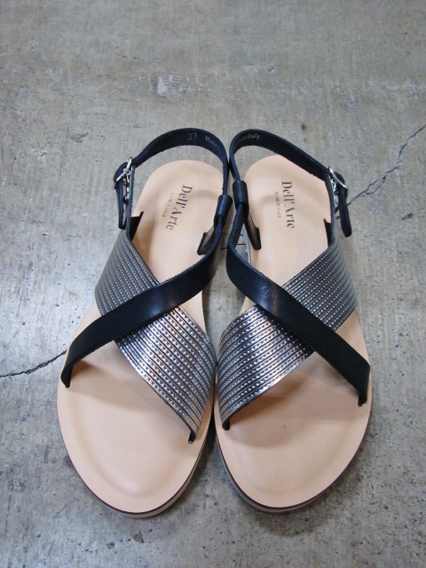 母の日ではございませんが・・・奥方様へ。。。Dell\'arte (MADE IN ITALY) LADIES SANDAL!♪!_d0152280_9391297.jpg