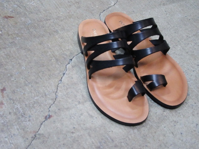 母の日ではございませんが・・・奥方様へ。。。Dell\'arte (MADE IN ITALY) LADIES SANDAL!♪!_d0152280_9451979.jpg