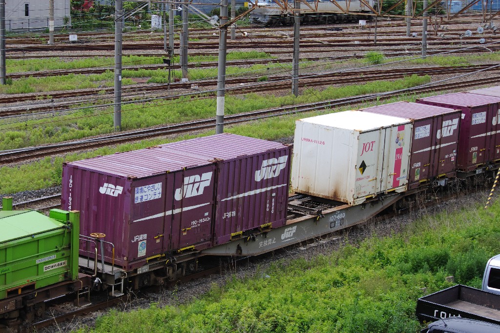 f0203926_09036.jpg