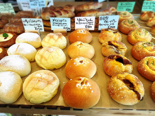 BABA bakery._e0292546_09015225.jpg