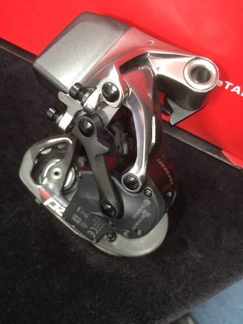 SRAM RED eTAP 国内販売決定!!!_a0262093_1802445.jpg