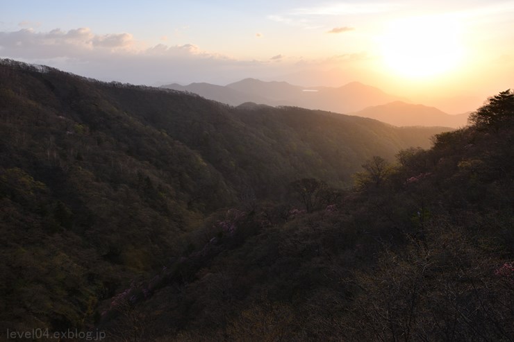 霧降高原 六方沢橋 ～アカヤシオツツジ～ 2_d0319222_1064937.jpg