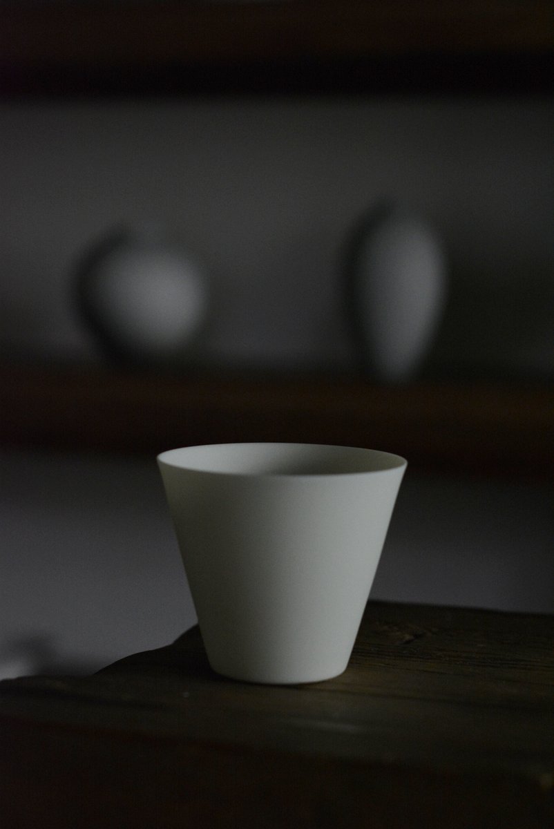 「 森岡希世子展 光の呼吸 」 実用の白_d0087761_200168.jpg