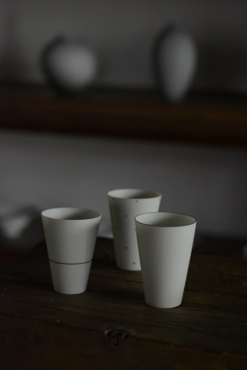 「 森岡希世子展 光の呼吸 」 実用の白_d0087761_2002386.jpg